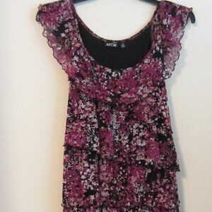 Apt 9 peasant  floral top - size Med - Amethyst, Lilac, Magenta, African violet